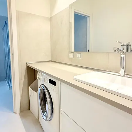 Senigallia, Ampio Trilocale Con Terrazzo - Se061