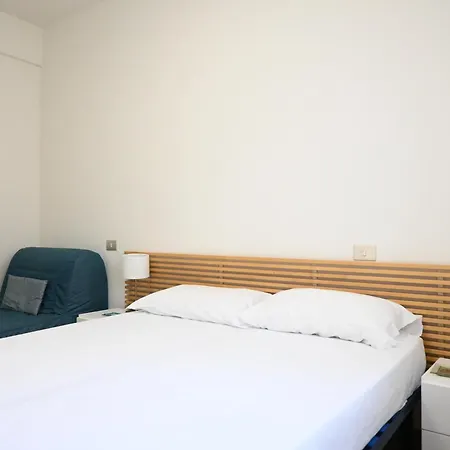 Apartamento Senigallia, Ampio Trilocale Con Terrazzo - Se061