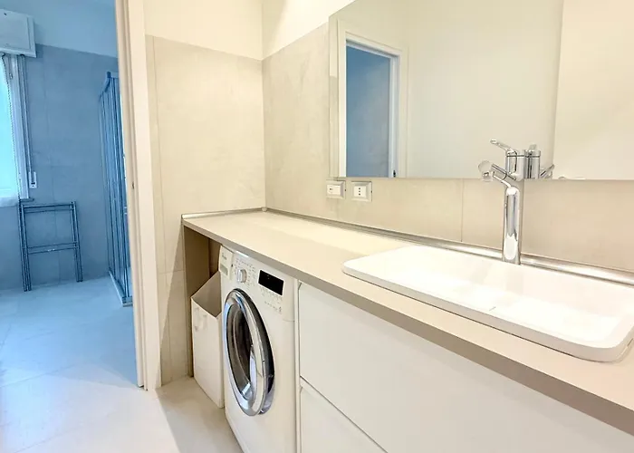 Senigallia, Ampio Trilocale Con Terrazzo - Se061